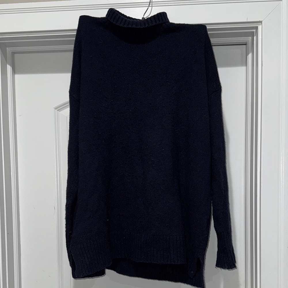 GAP Women's Navy Turtleneck Sweater
